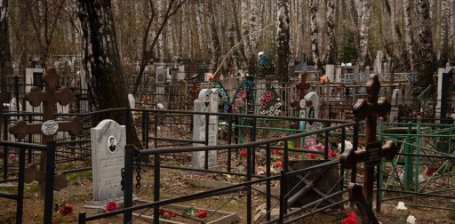 Челябинские активисты ОНФ помогают устанавливать памятники на могилах ветеранов ВОВ
